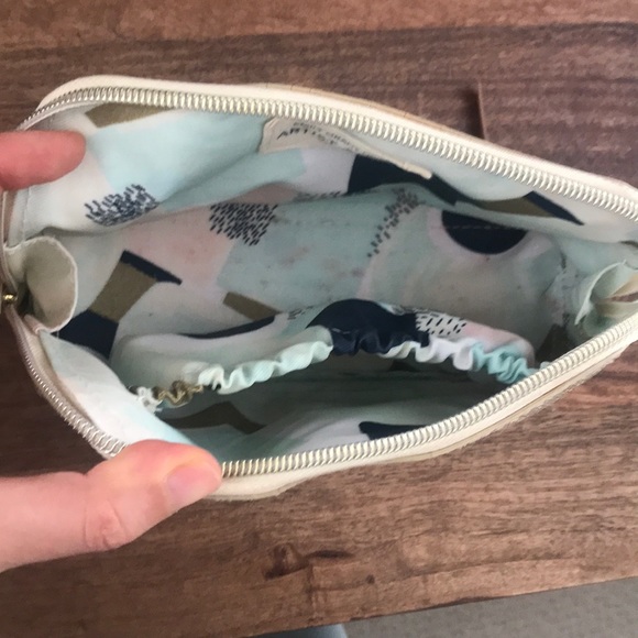 Gold Cosmetic Pouch - Picture 4 of 5